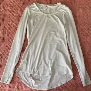 Athleta small long sleeve top